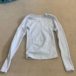 Alo yoga long sleeve